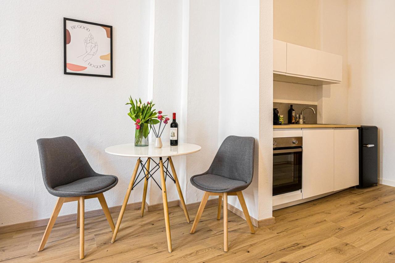Ruhige Und Stilvolle Wohnung Am Clara-Zetkin-Park Leipzig Luaran gambar